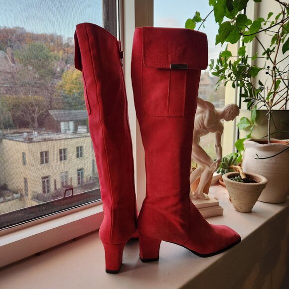 YSL Vibrant Pink Knee-High Suede Boots – US 7.5 - Picture 15 of 15